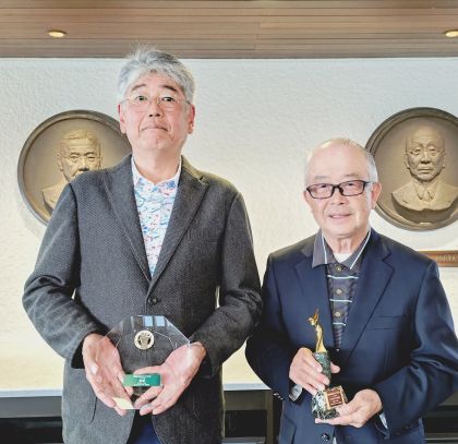 champ_s.jpg champ_s.jpg